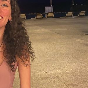 Meet your Posher, Nada